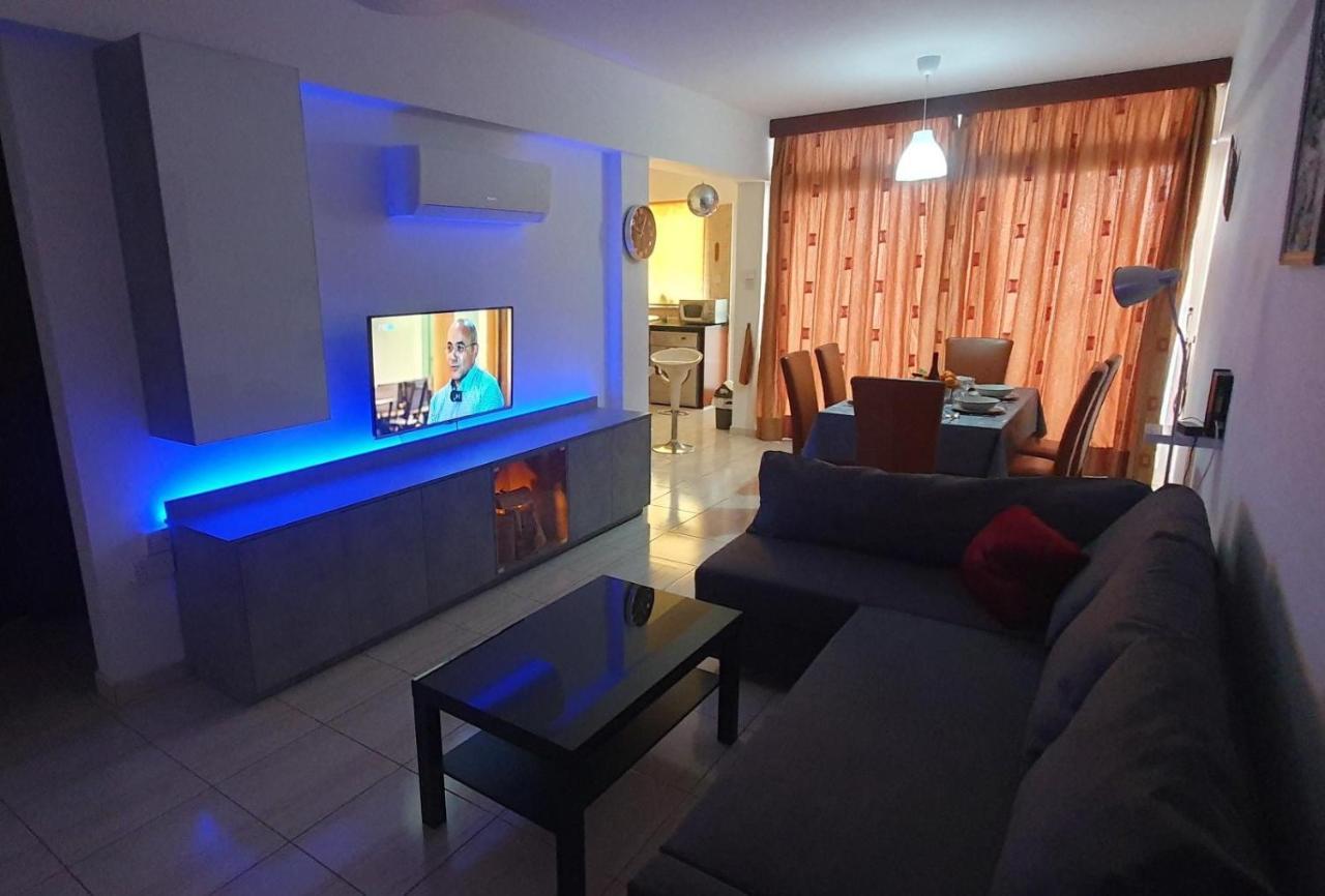 Vasilas Holiday Apartment #2 Larnaca Exterior photo