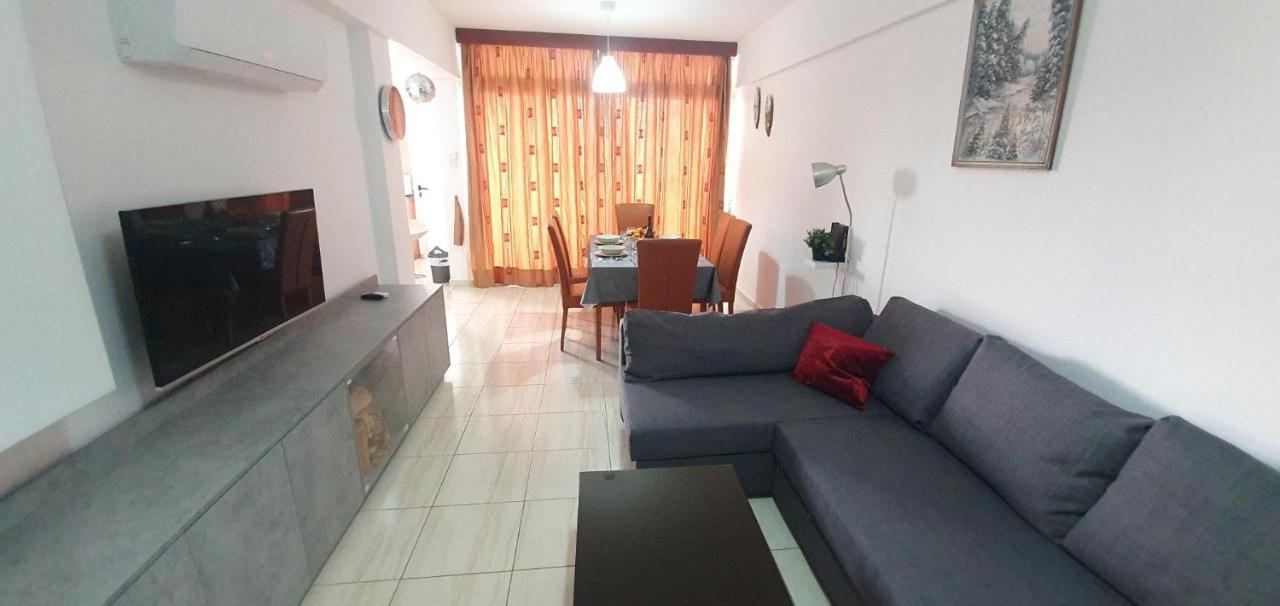 Vasilas Holiday Apartment #2 Larnaca Exterior photo